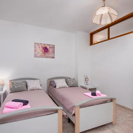Apartment Palma Pula Exteriér fotografie